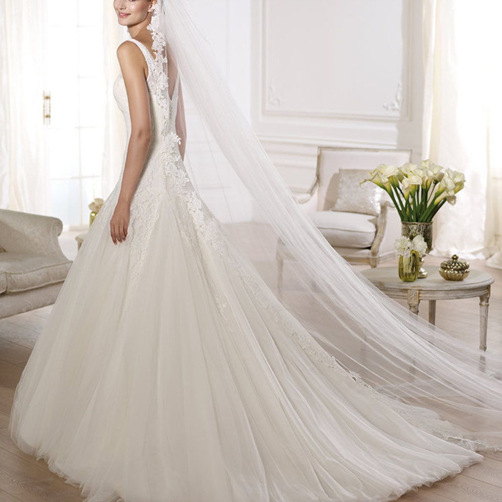 Pronovias Wedding Dress Oly - Picture 3 of 8